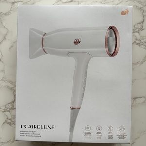 Unused T3 Aireluxe hair dryer